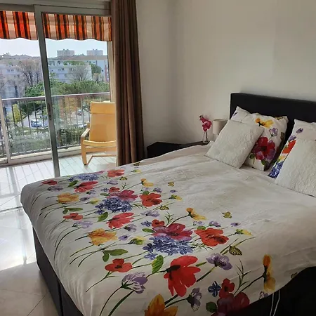 2 Bedroom In A Secure In With A Shared Pool And Close To The Center - 2301 *