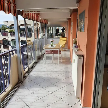 2 Bedroom In A Secure In With A Shared Pool And Close To The Center - 2301 Mandelieu